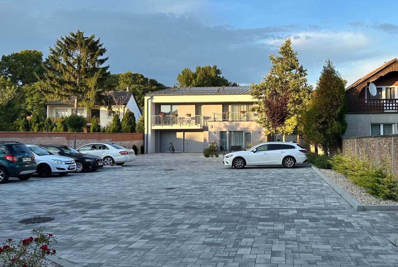 Linden Apartman 106 - Adults Only Mosonmagyaróvár 외부 사진